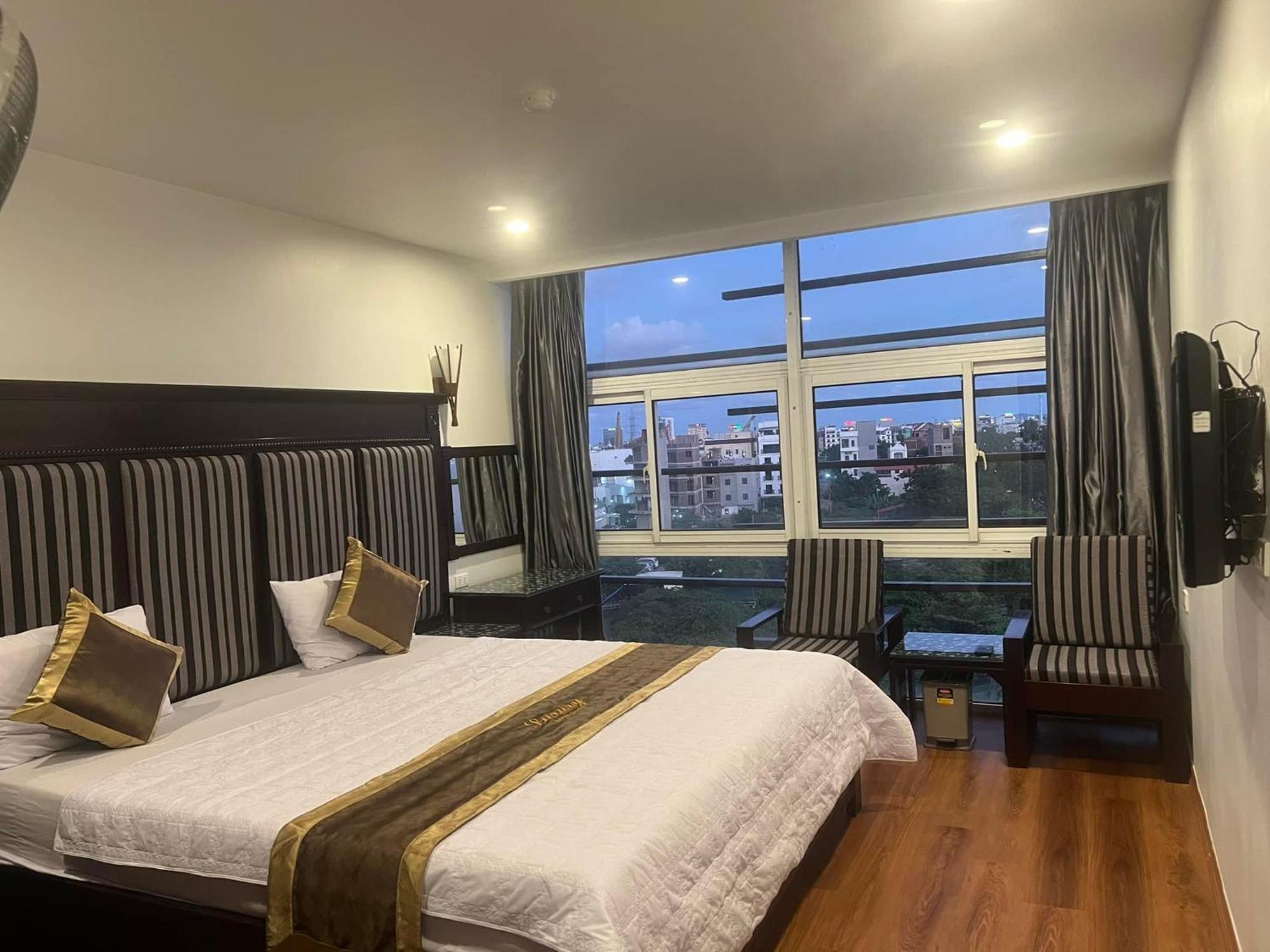 Luxury Hotel 2 Hp- By Bay Luxury Хайфонг Екстериор снимка